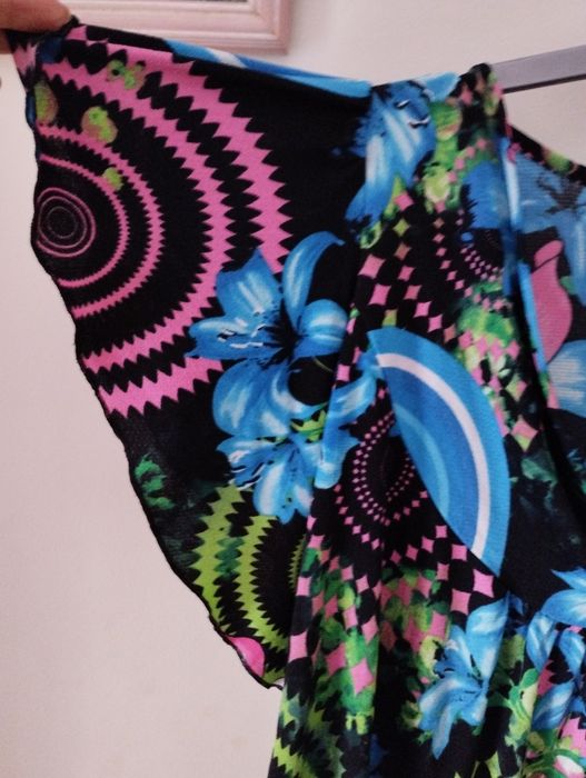 Blusa de Verão colorida, muito fresca e solta.