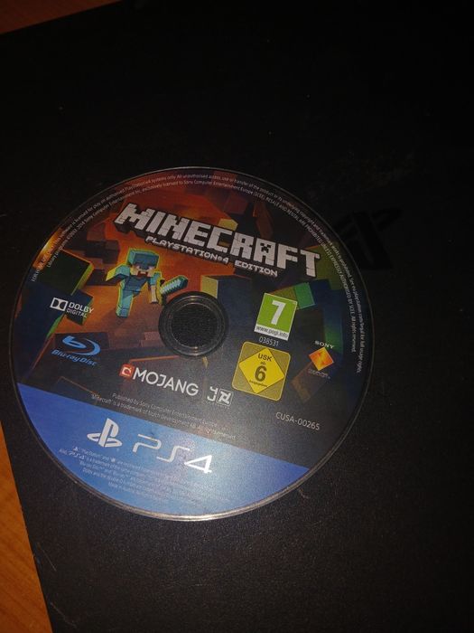 PlayStation 4 Slim 1TB + Minecraft PS4 Edition (Legacy Edition)