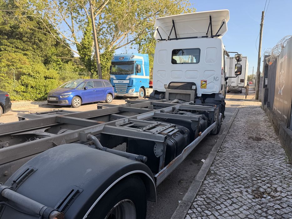RENAULT D16 280cv Porta Contentores 2020 Com Apenas 440.000km ###OPORRUNIDADE###
