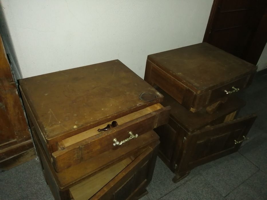 Mesas cabeceiras vintage