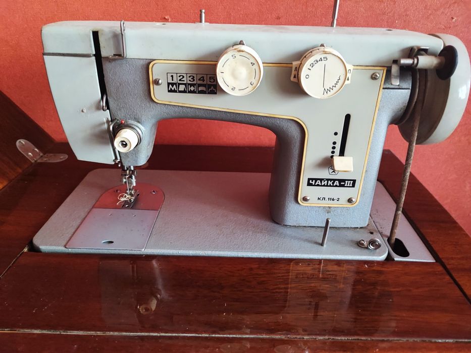Швейная машинка б/у, рабочая