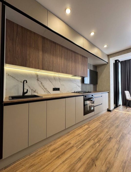 Акция! Кухня Софи без ручек. Высокие ящики. Цена за метр.