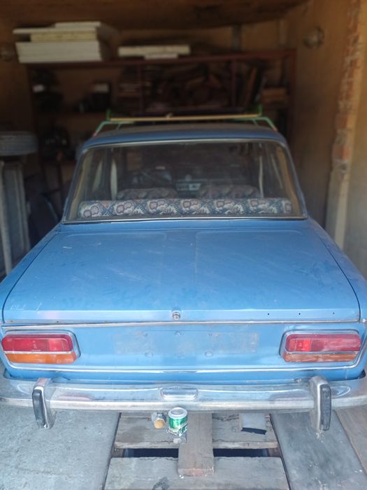 ВАЗ 2103 ,1975г, синего цвета.