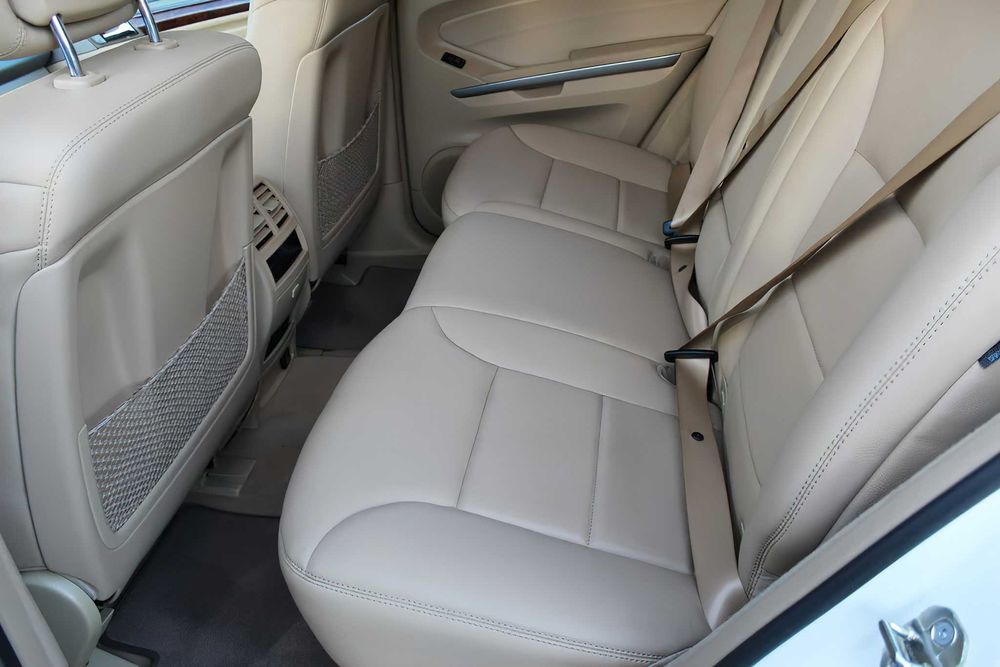 Mercedes-Benz M-Class ML 350 4MATIC      2011