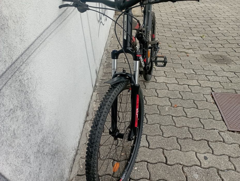 ROCKRIDER BTT ST 530 S 
Bicicleta BTT ST 530 Preto/Vermelho 27,5"