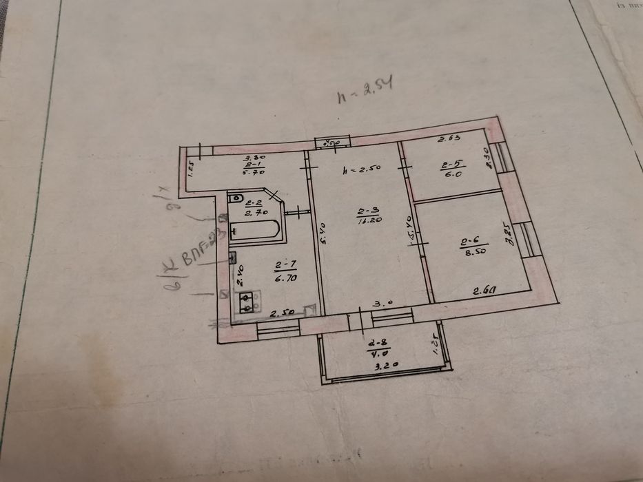 Продам квартиру 3-х ком.+гараж+подвал в Раздельной /район Привокзальна