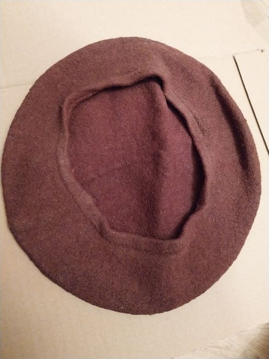 Beret damski z czasów prl-u
