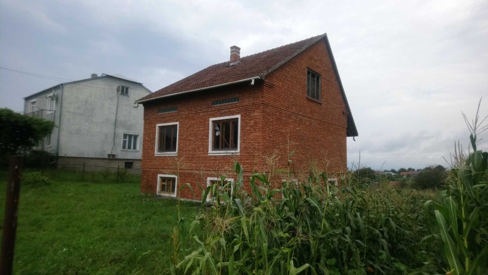 Продається будинок в с.Вовчатичі. Торг.