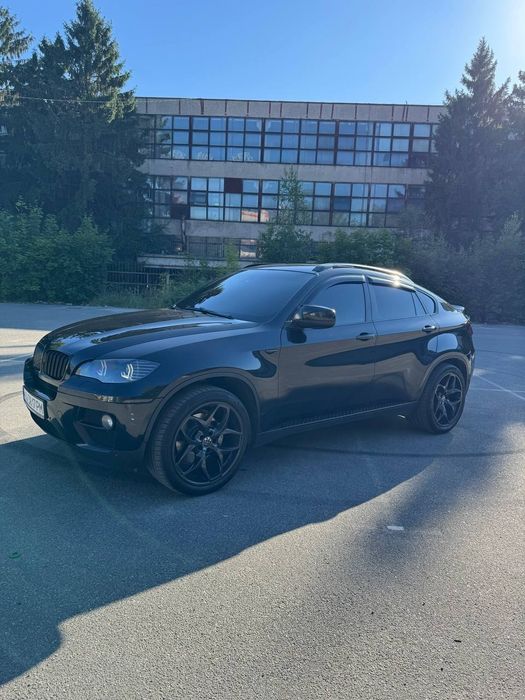 Бмв  Х6    Xdrive  40д  в рідному окрасі, не фарбований  в гарному стані також іходова