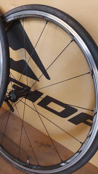 Rodas de carbono Shimano RS81
