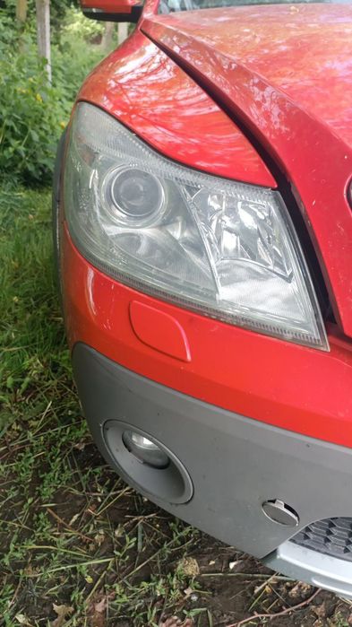 Фара права оптика skoda octavia a5 fl