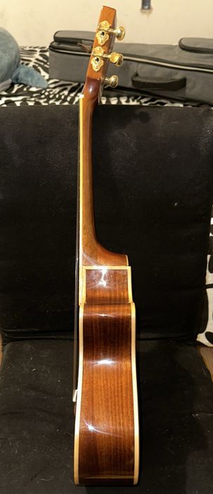 Ukulele Kala Hawaiian Koa Tenor + Mala Kala Sonoma Coast