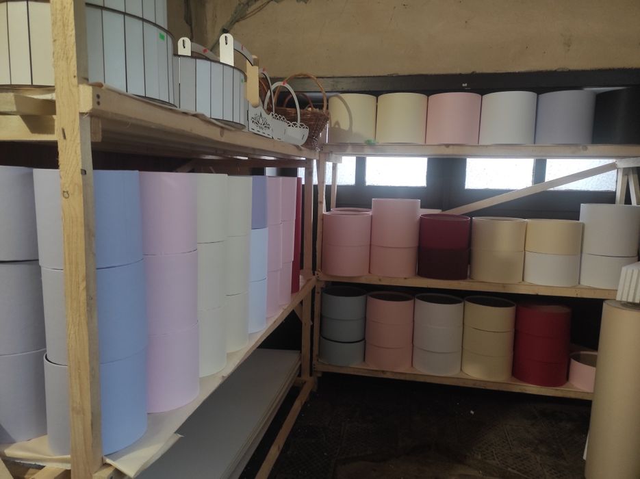 Круглые шляпные коробки. Коробки для цветов.