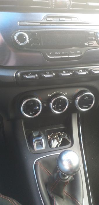 Alfa-Romeu Guilietta 1.6 Diesel (Estimado).