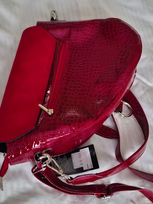 Torebka, siodełko czerwona Abakus.