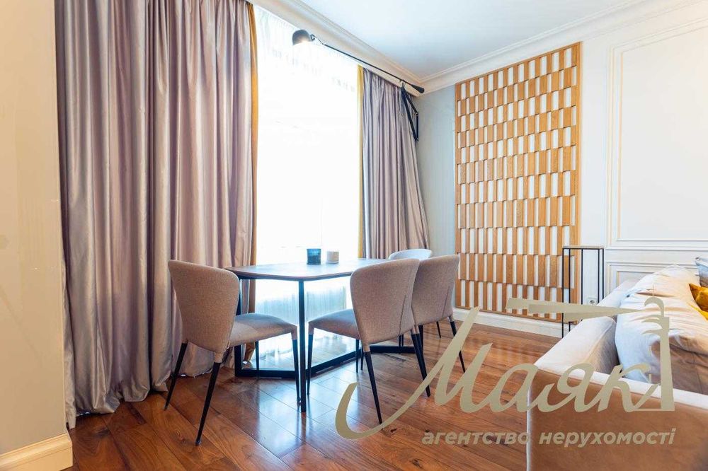 Продаж 4к квартиры с паркоместом в ЖК Зверинецкий