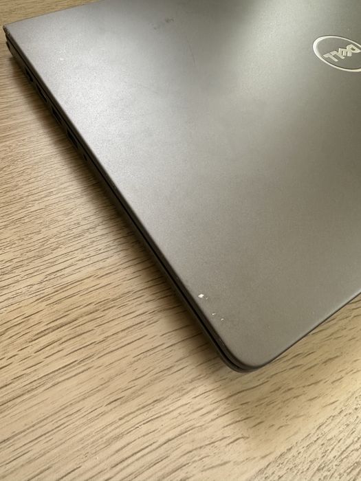 Laptop DELL VOSTRO 15’ 5568 uszkodzony