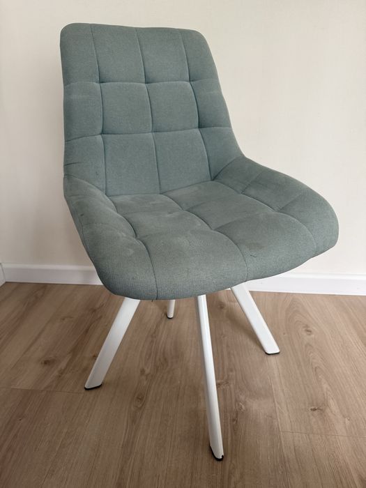 Стілець для кухні та вітальні Nowy Styl