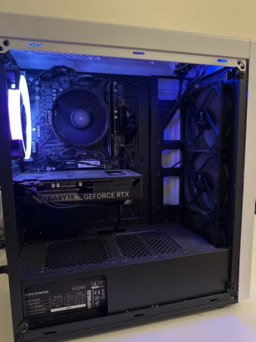 Pack monitor 240hz 32’ e pc gaming rtx 5060
