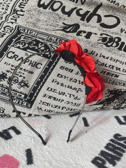 Обруч и заколка для волос