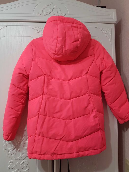 Куртка Termit на 140/164см в яскраво малиновому кольорі.