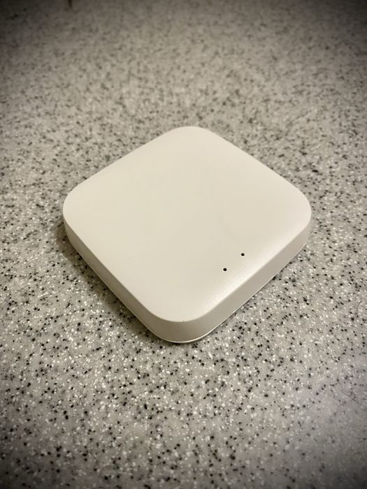 Moes Zigbee ZW-HUB‌ шлюз