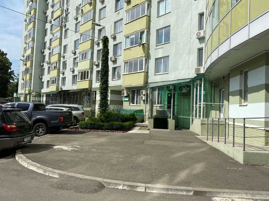 Магазин, офіс, салон, 55м2, м Васильківська, Коломийський пров 17/31А