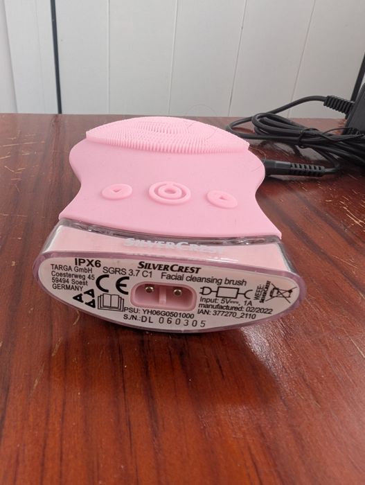 Escova de limpeza facial