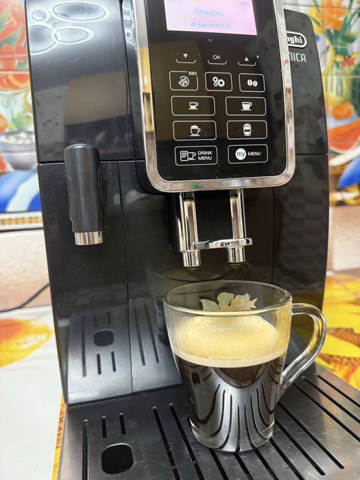 Кофемашина DeLonghi Dinamica ECAM 350.50.B — Идеальное состояние!