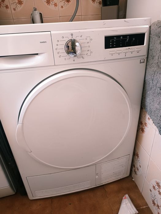 Máquina de secar em perfeitoas condições e eficiente