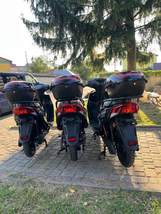 Електро скутер 1500 ват на Літій залізо фостатних акб 72v30ah COrso