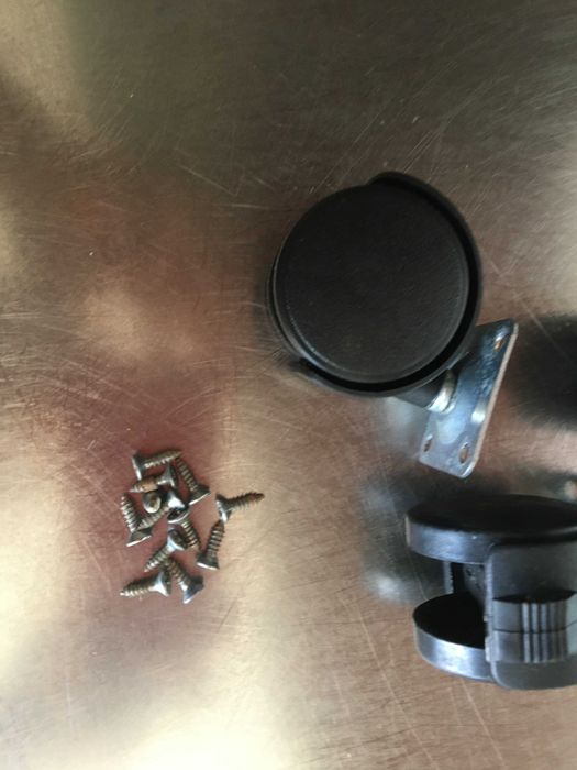 4 rodas pequenas para moveis, cadeiras, mochilas...etc