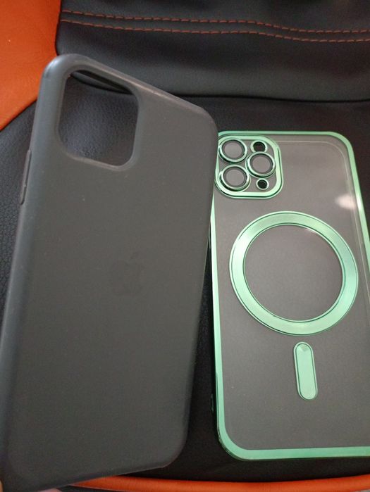 Два чохла на iPhone 11 pro