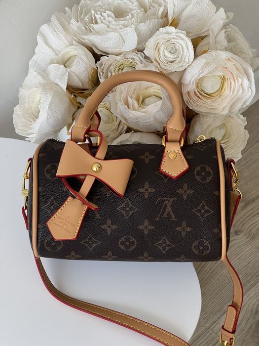 Сумка Louis Vuitton Nano Speedy, в наявності є 650+ інших моделей