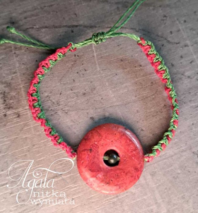 Bransoletka z koralem gąbczastym