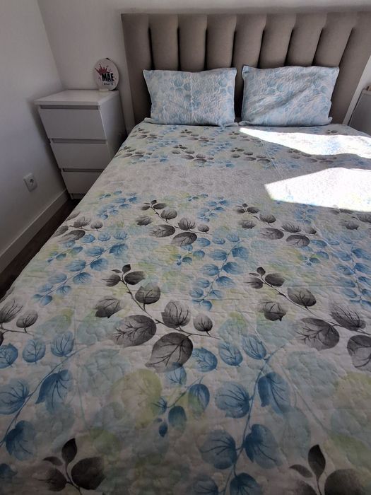Colcha reversível para cama de casal