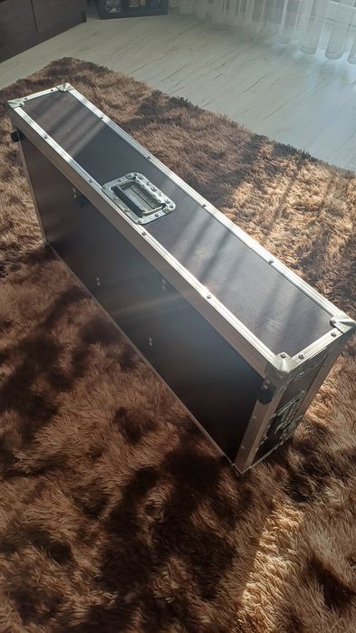 case skrzynia transportowa