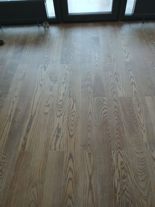 Продам паркет новый 9.9 кв