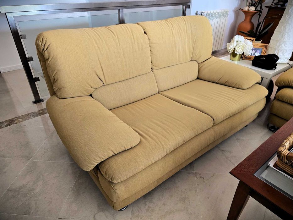 Conjunto 2 Sofás como novos