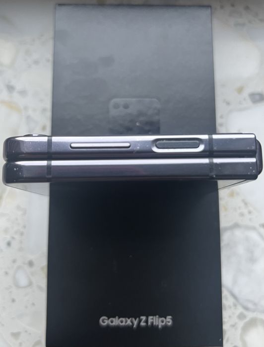 Samsung Galaxy Z Flip 5