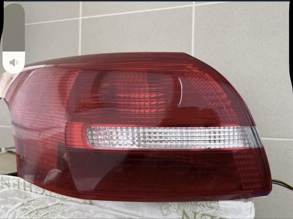 Фонарь лівий задній для Форд Фокус седан 2014-2018 року виготовлення