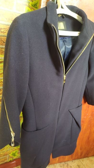 Продам пальто 44 розмір