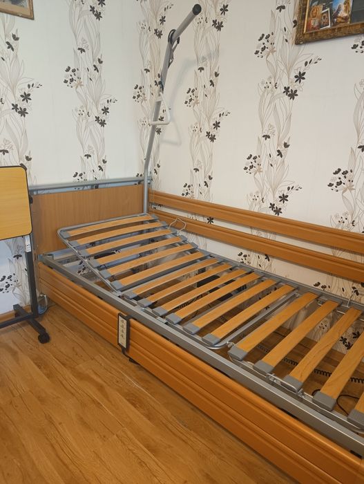 Łóżko do rehabilitacji.