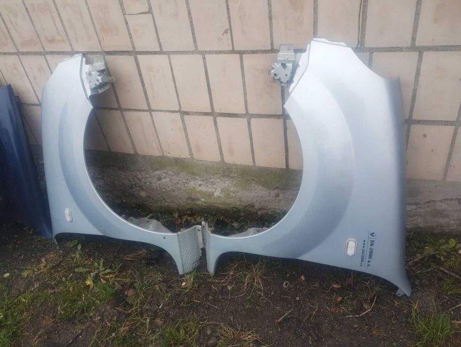 крило переднє Kangoo