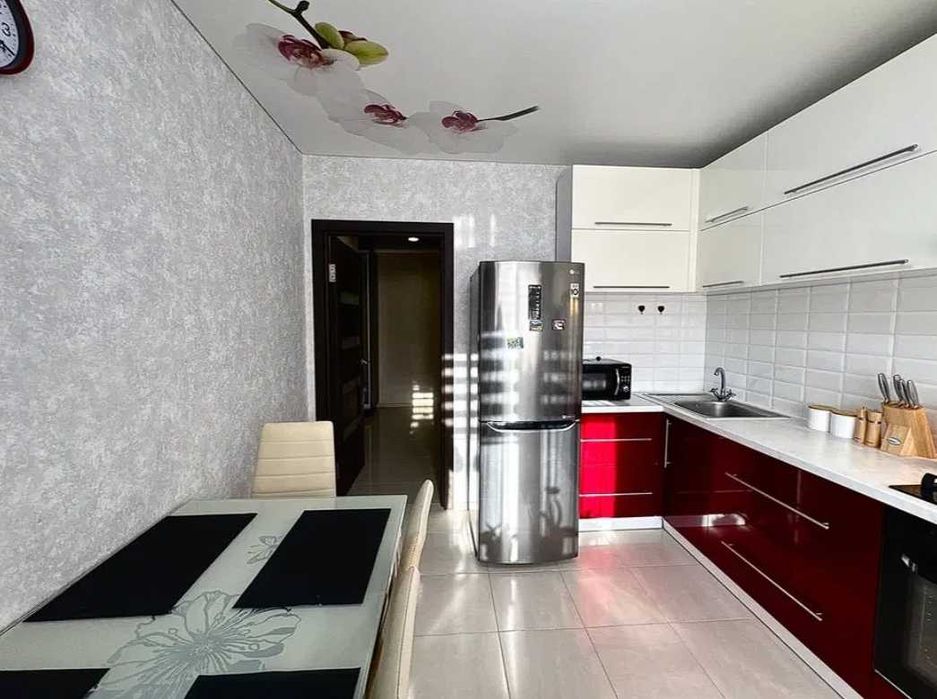 Продаж 2-кімнатної квартири в новобудові з ремонтом