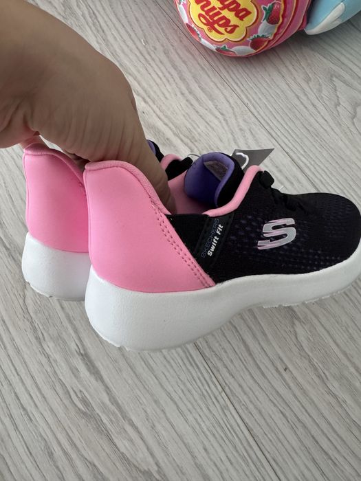 Кросівки Skechers 28.5