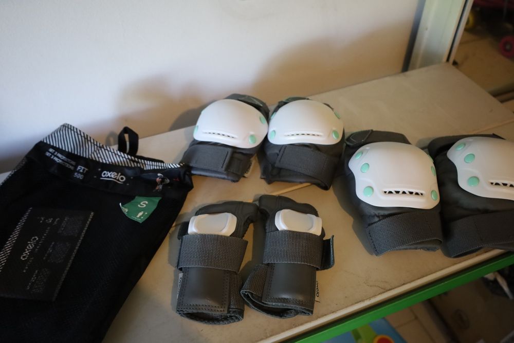 Set de 3 proteções OXELO tamanho S seminovo