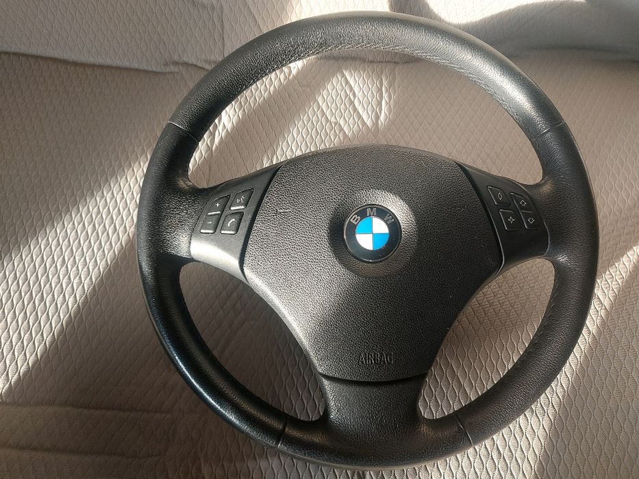 Bmw е90,е91,е92,е93 m руль