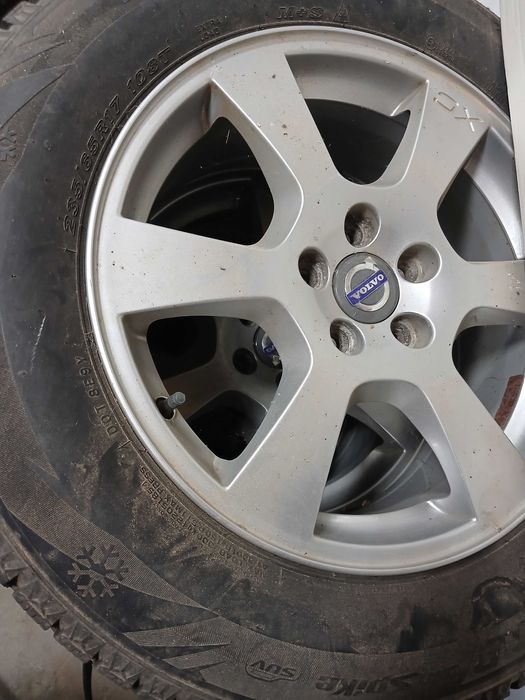 Продам диск+ резина 235.65  r17