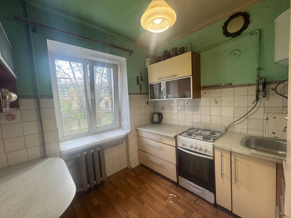 Продаж 2 кімнатної  квартири
Вул. Городоцька (Суха) 
Площа 43.5/28/5.9